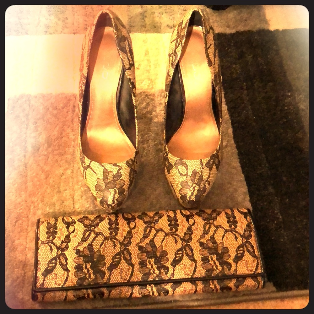 Aldo Pumps & clutch!!!